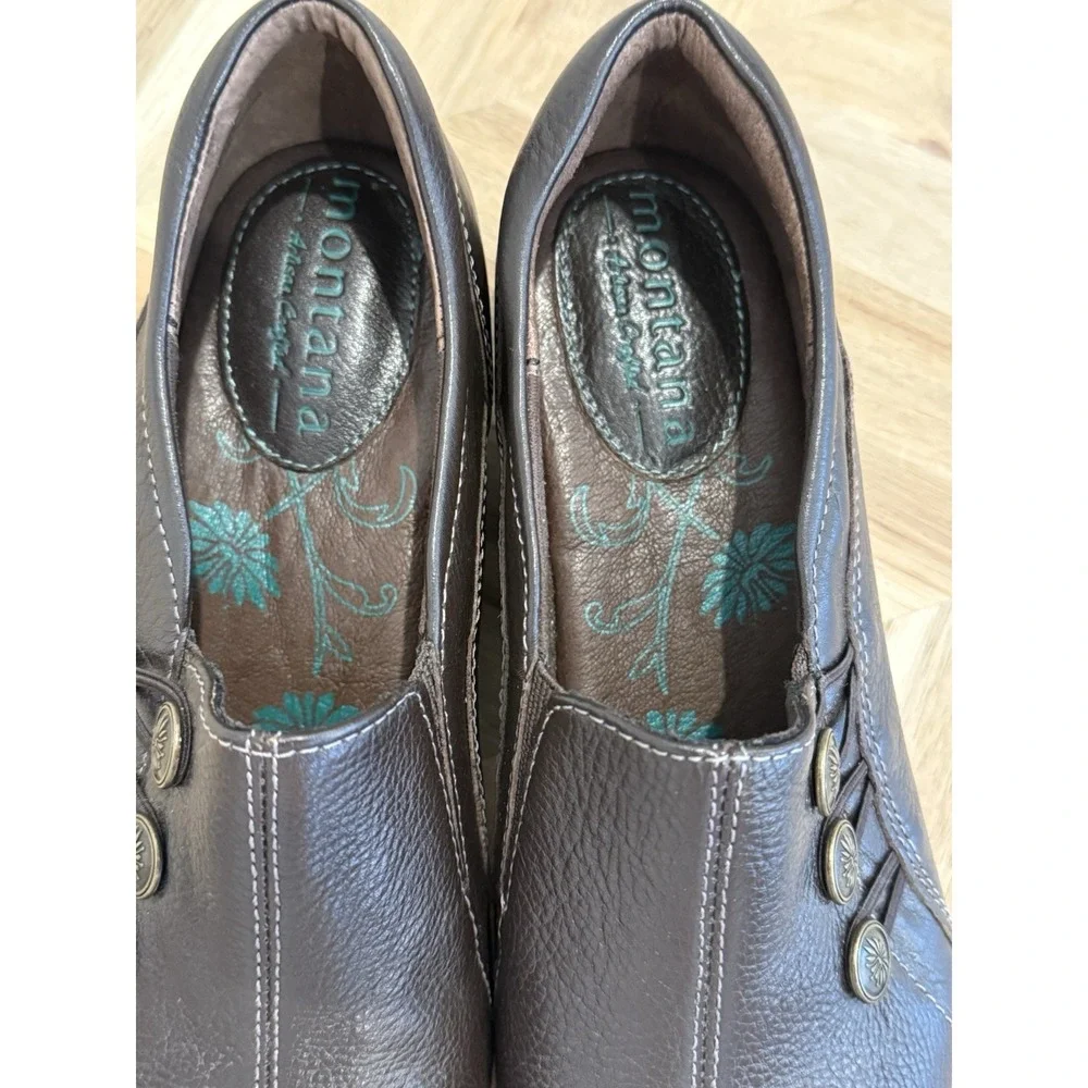 Montana Artisan Crafted Brownwood Leather Flats Shoe WMNS 10 Button Boho Cottage